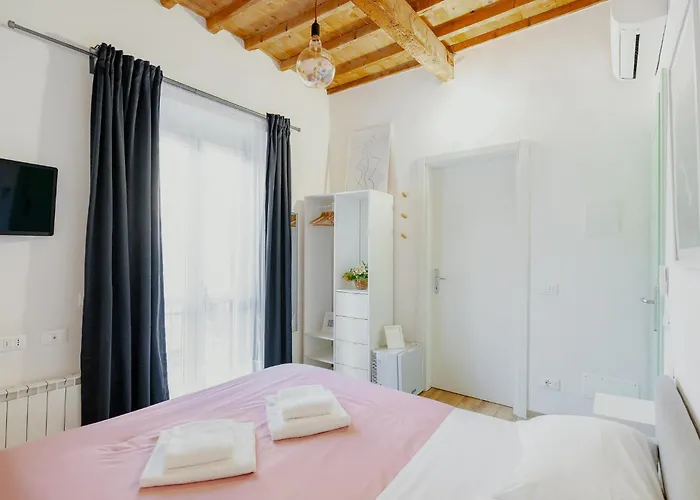 David'S Guesthouse Steps From Accademia Gallery